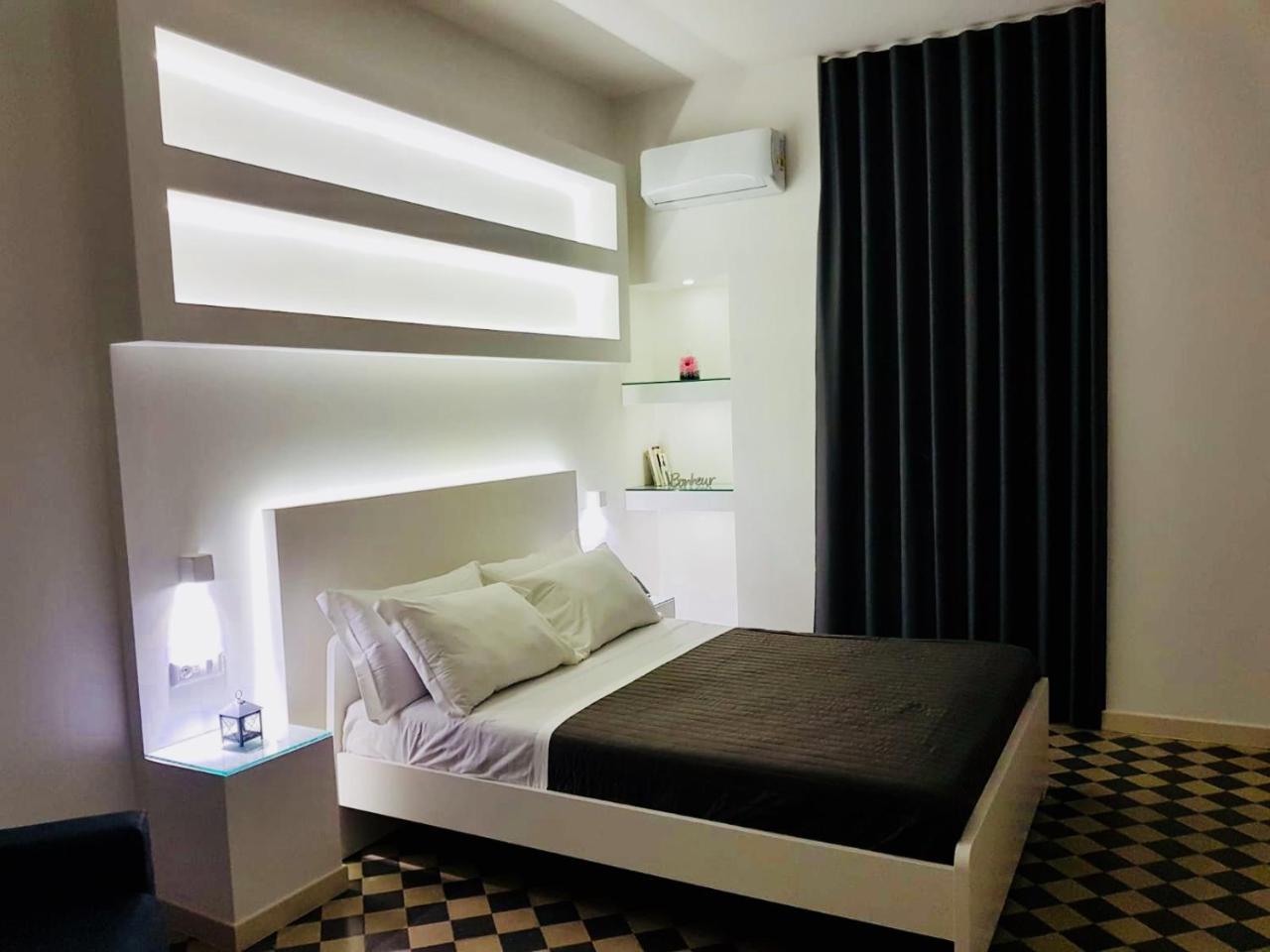 Villa Adelaide Suite & Room Torre A Mare Bagian luar foto