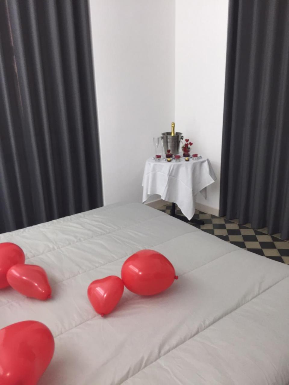 Villa Adelaide Suite & Room Torre A Mare Bagian luar foto
